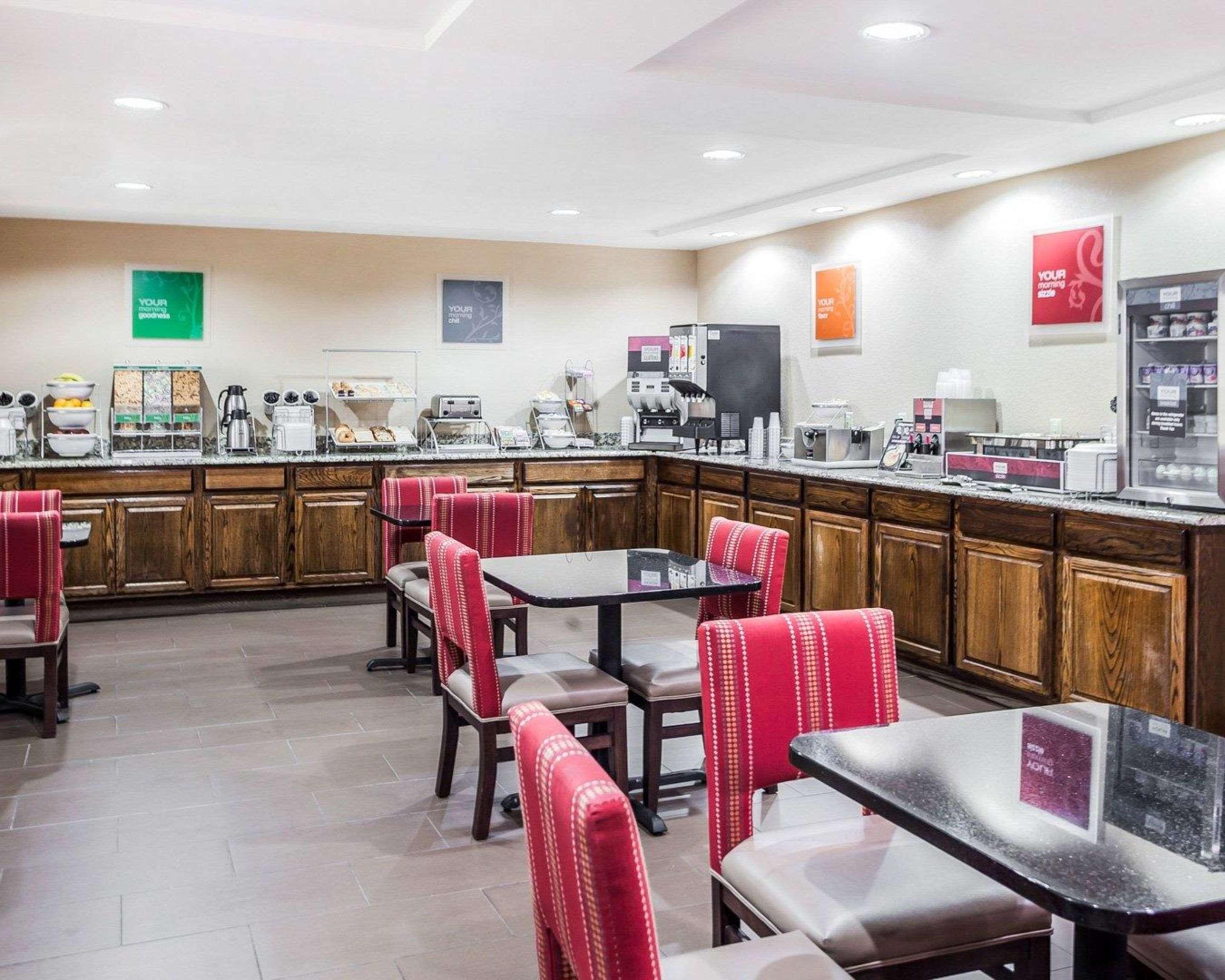 Comfort Inn & Suites Moberly Екстериор снимка