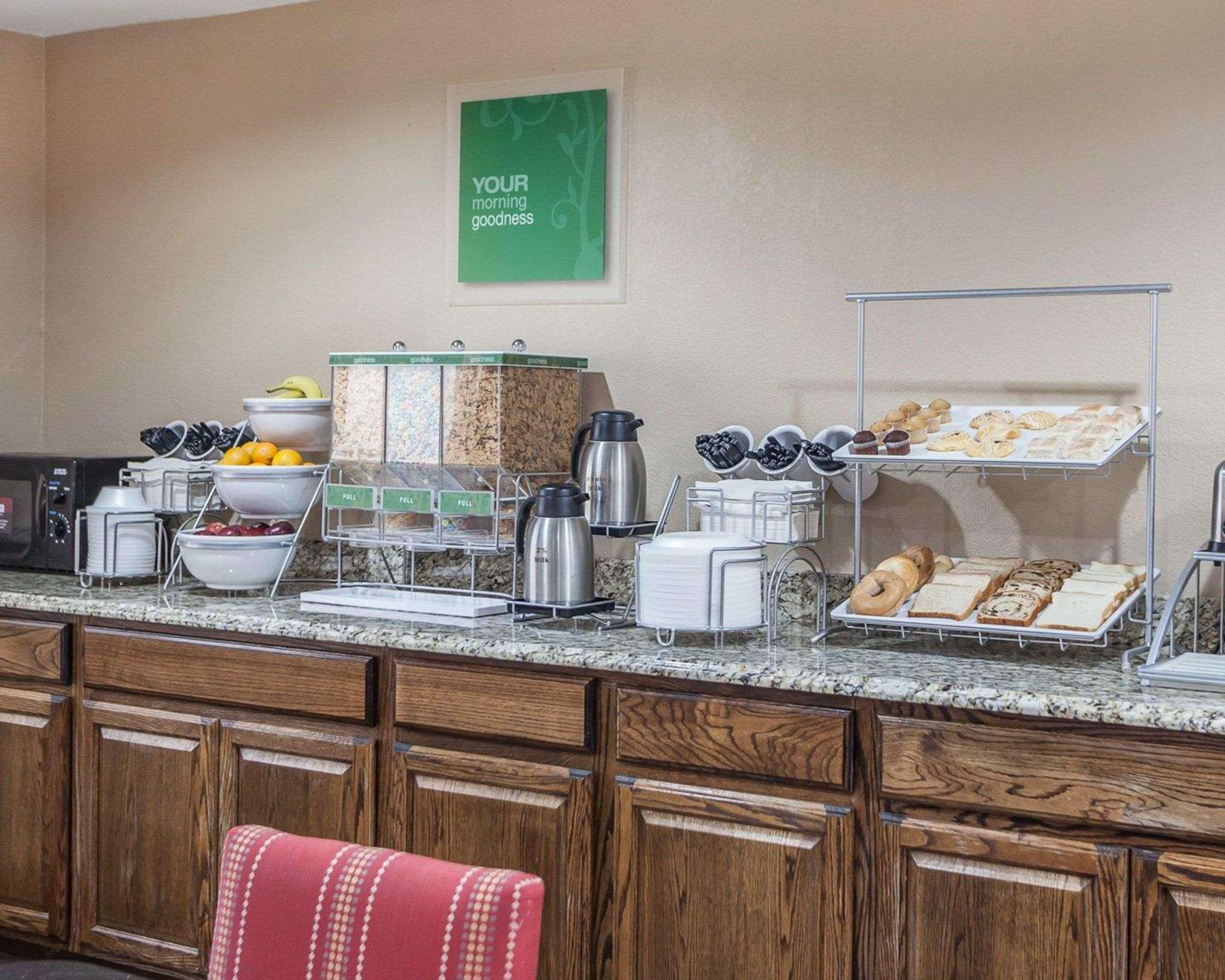 Comfort Inn & Suites Moberly Екстериор снимка