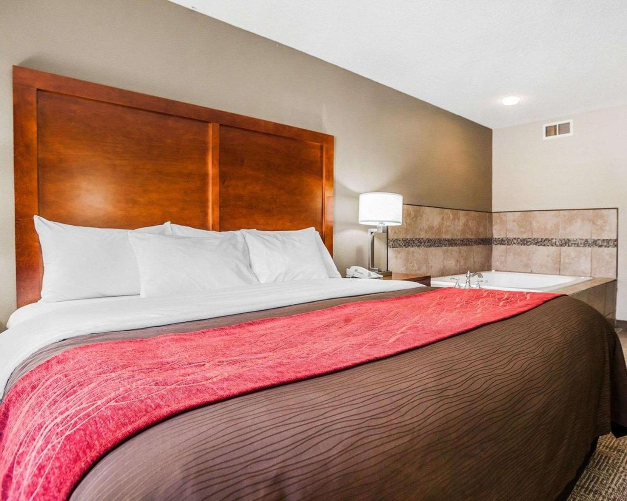 Comfort Inn & Suites Moberly Екстериор снимка